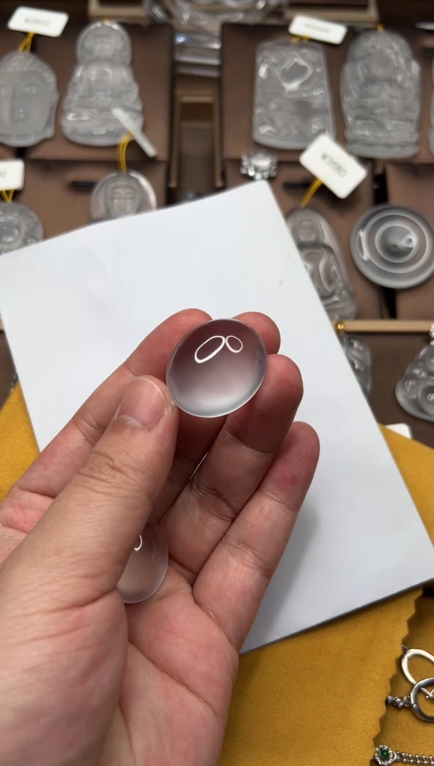 石英质玉吊坠未镶嵌裸石蛋面