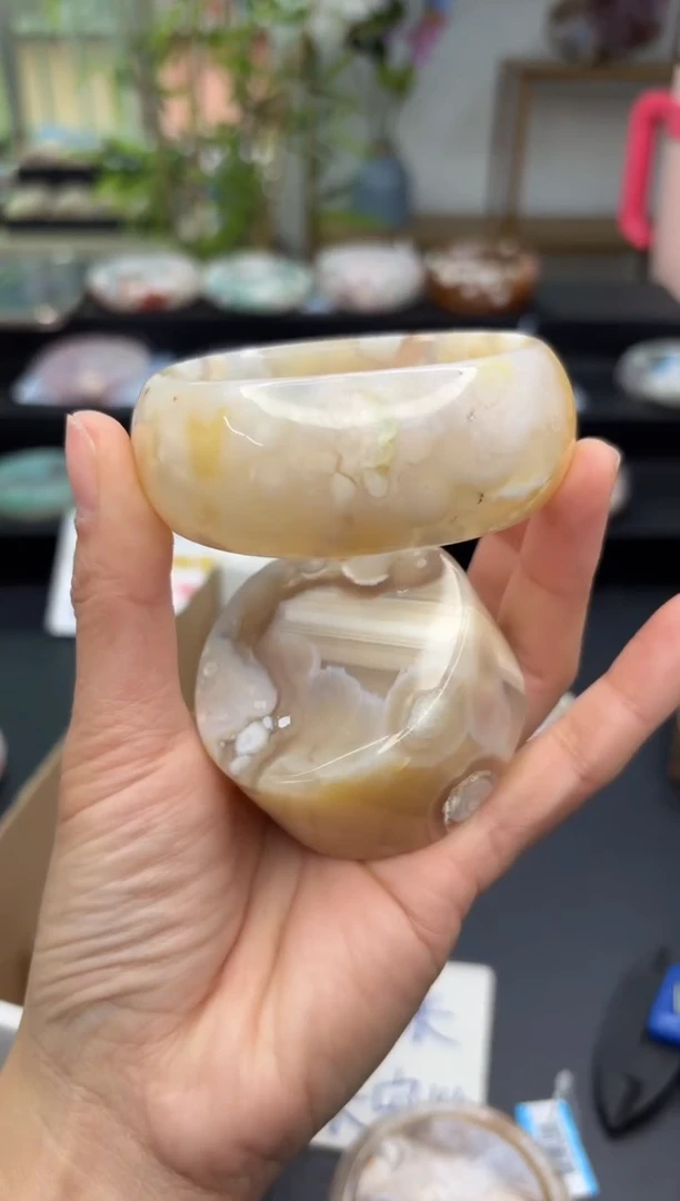 【闪购商品】石英质玉手镯未镶嵌A344(55圈赠送镯心)