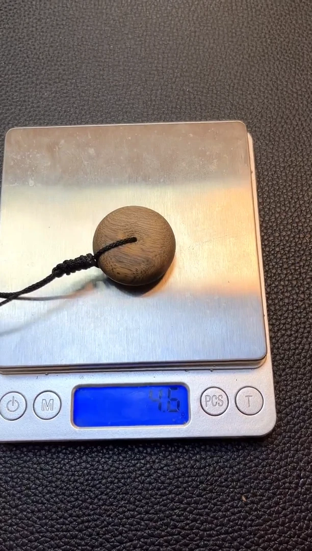 沉香吊坠海南莺歌绿奇楠平安扣