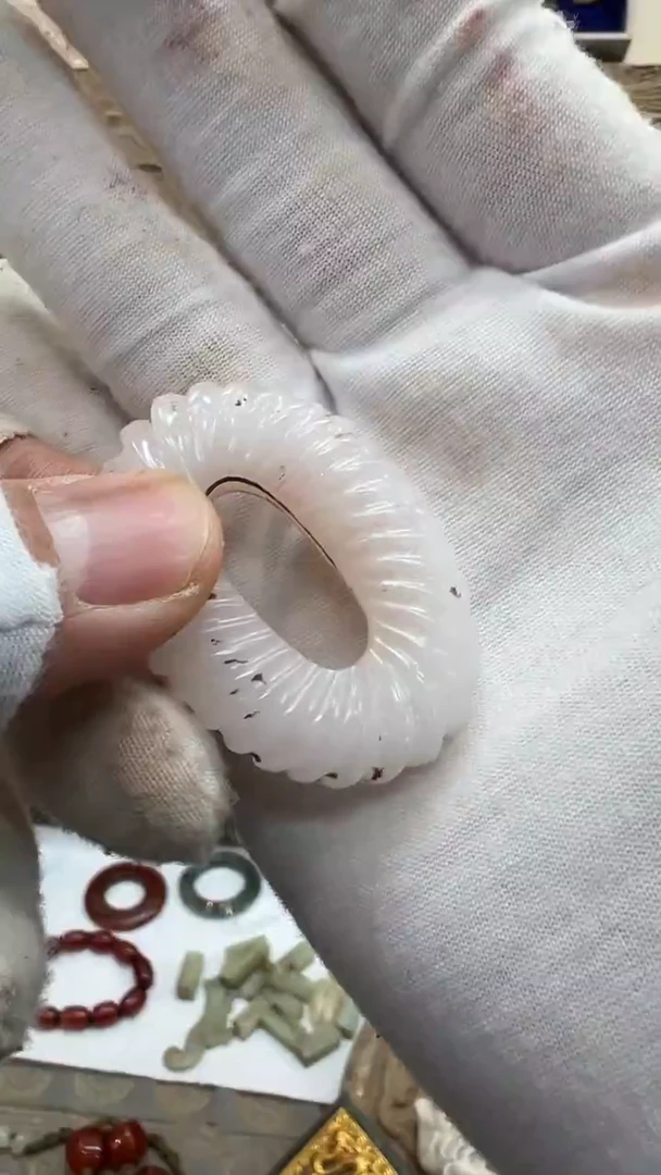 未镶嵌和田玉（糖玉）挂件摆件把件摆件把件