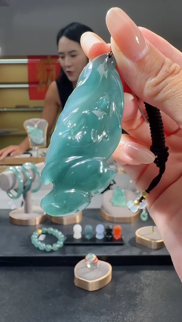 翡翠未镶嵌吊坠(不含链)纯天然A货翡翠悟道（多样性发其一）