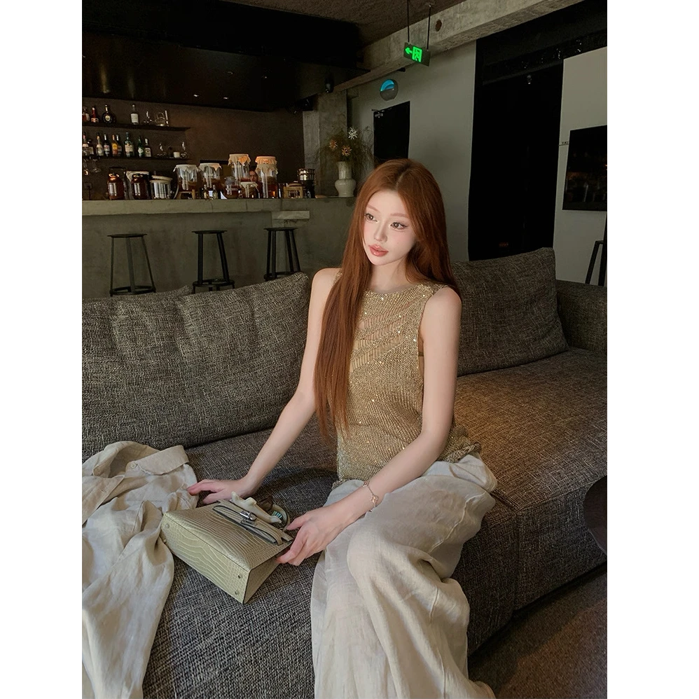 冷艳风鎏金法式气质设计感针织背心上衣女搭配百搭宽松百搭休闲裤