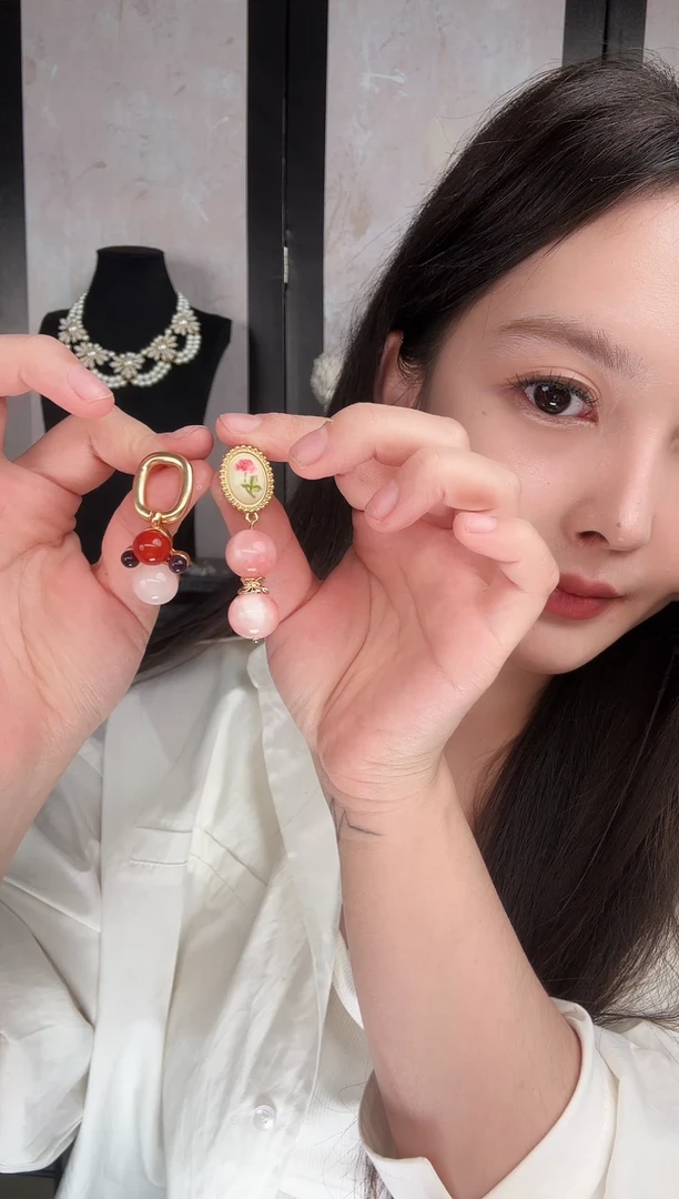 纯铜合金琉璃孤品福福两队耳饰