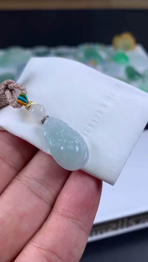 【闪购商品】翡翠挂件未镶嵌翡翠