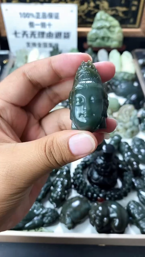颈饰未镶嵌和田玉1
