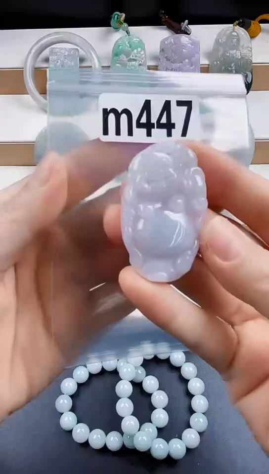 天然翡翠吊坠挂件