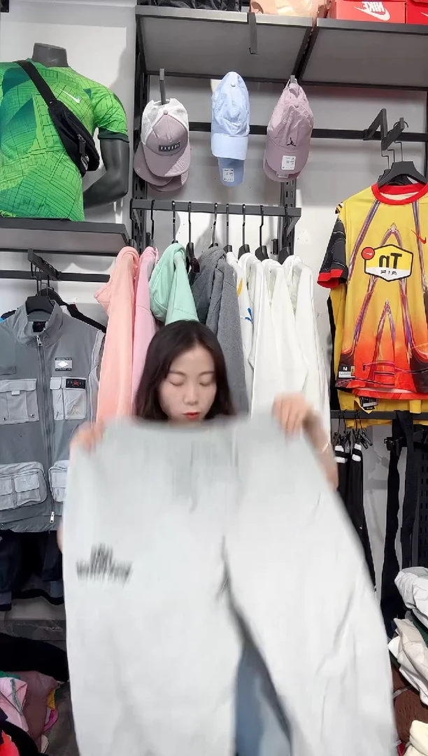1695编码 瑕疵款直播间过款为准 尺码L