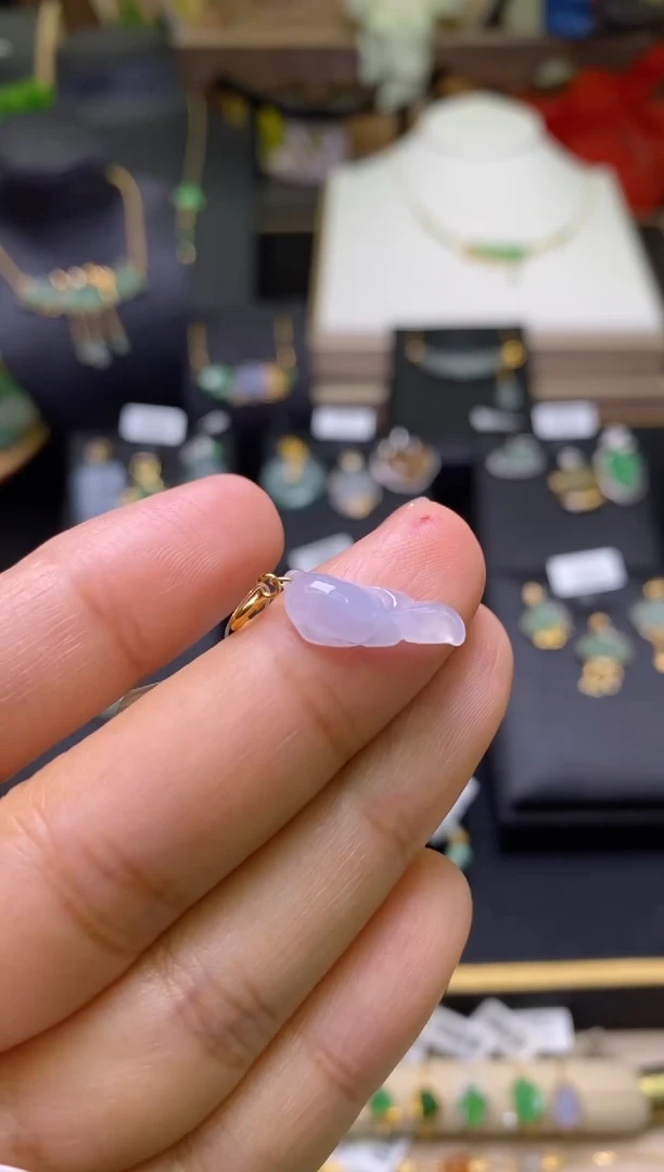 【闪购商品】翡翠颈饰18K金镶嵌净货17937