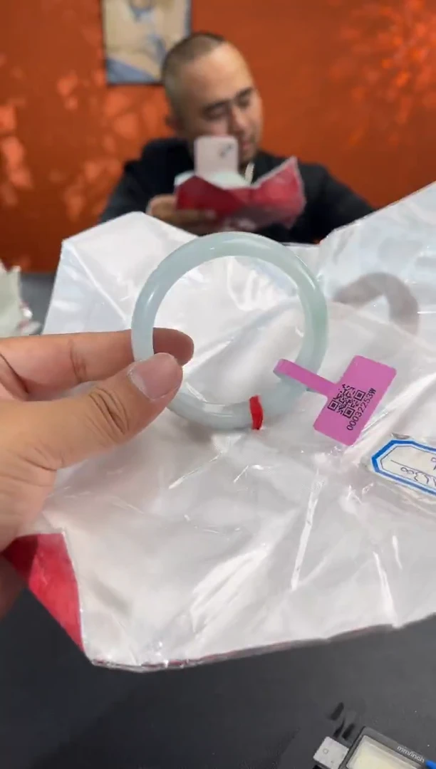 未镶嵌手镯翡翠10