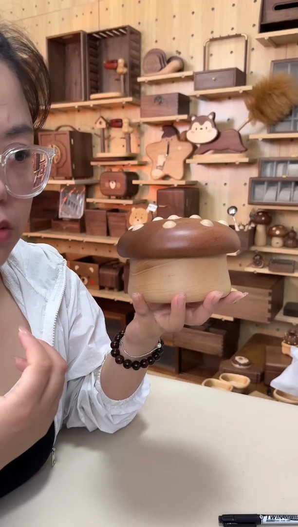 木乌檀木实木蘑菇盒
