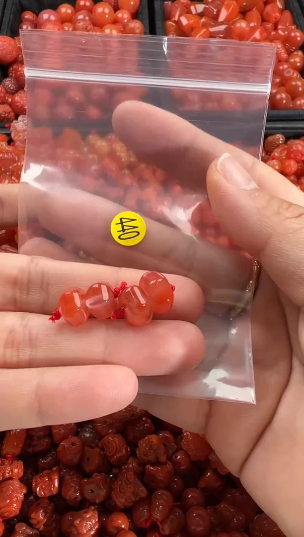 【闪购商品】南红玛瑙颈饰未镶嵌1