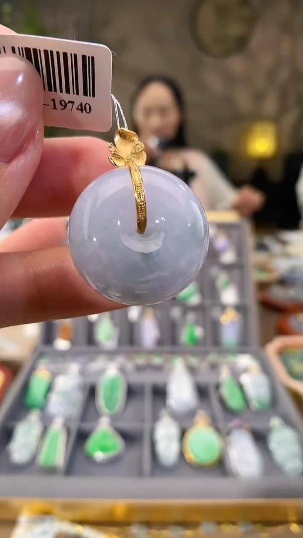 吊坠(不含链)18K金镶嵌翡翠平安扣