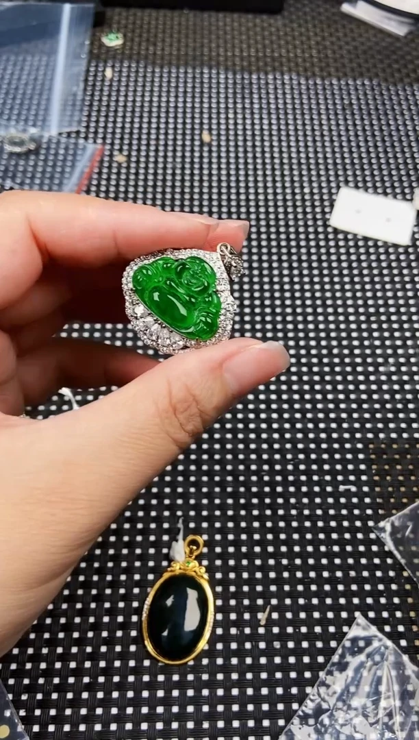 翡翠未镶嵌耳饰1111111111