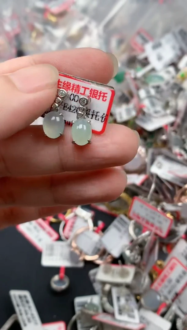翡翠戒指银S925镶嵌天然缅甸翡翠