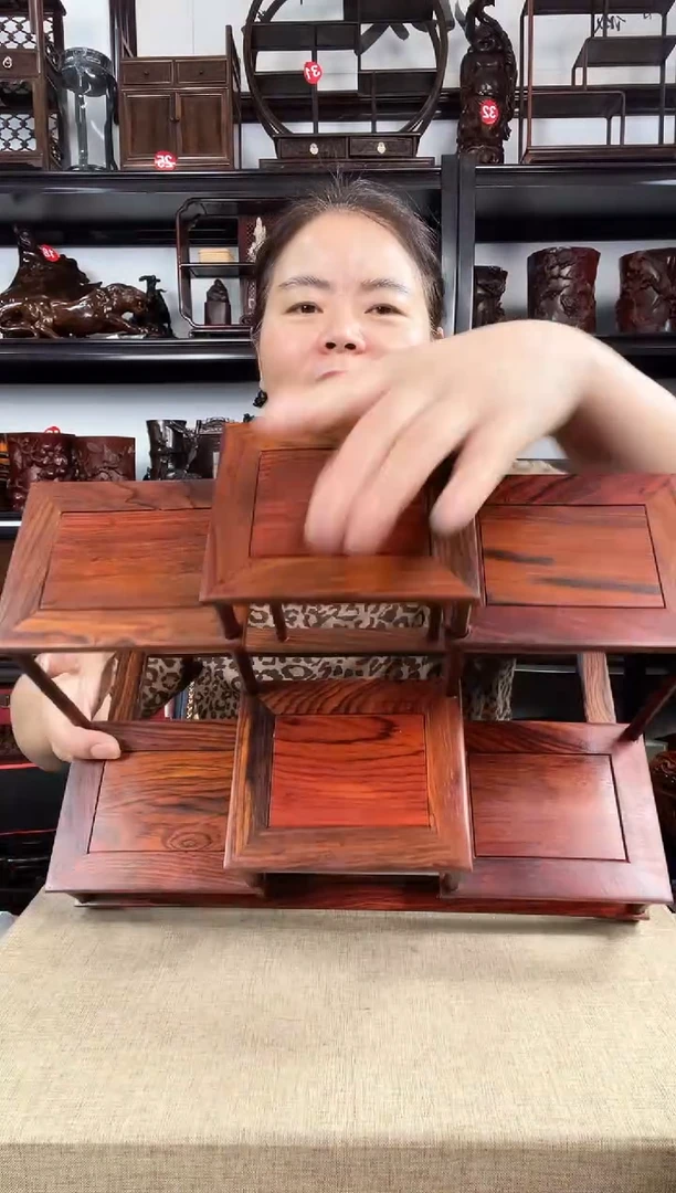 木新六连老李红木工艺品