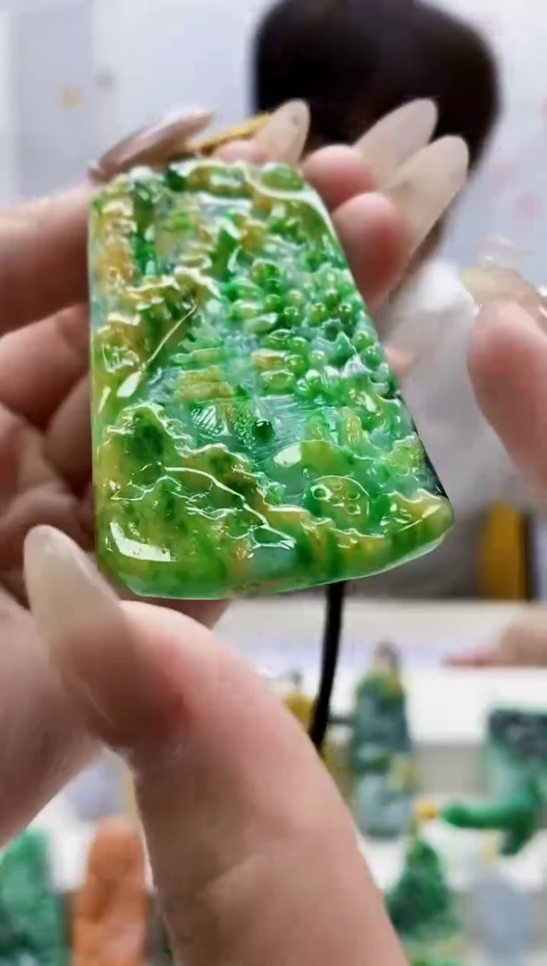 未镶嵌定制翡翠4868lr-毛货挂件62