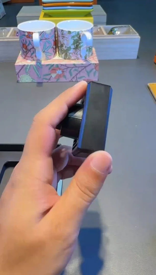 CZ 蓝风铃名品折扣名品折扣名品折扣