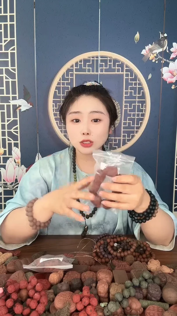 泥塑当归去血丸立体狐手串