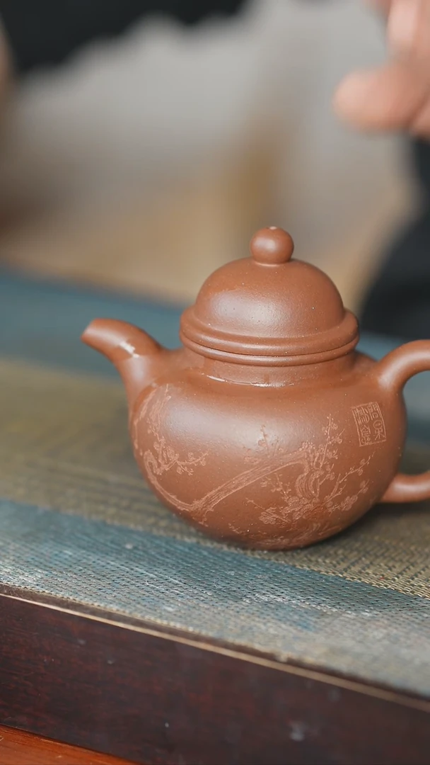 【闪购商品】喀左紫砂真不错，主播就是做壶的