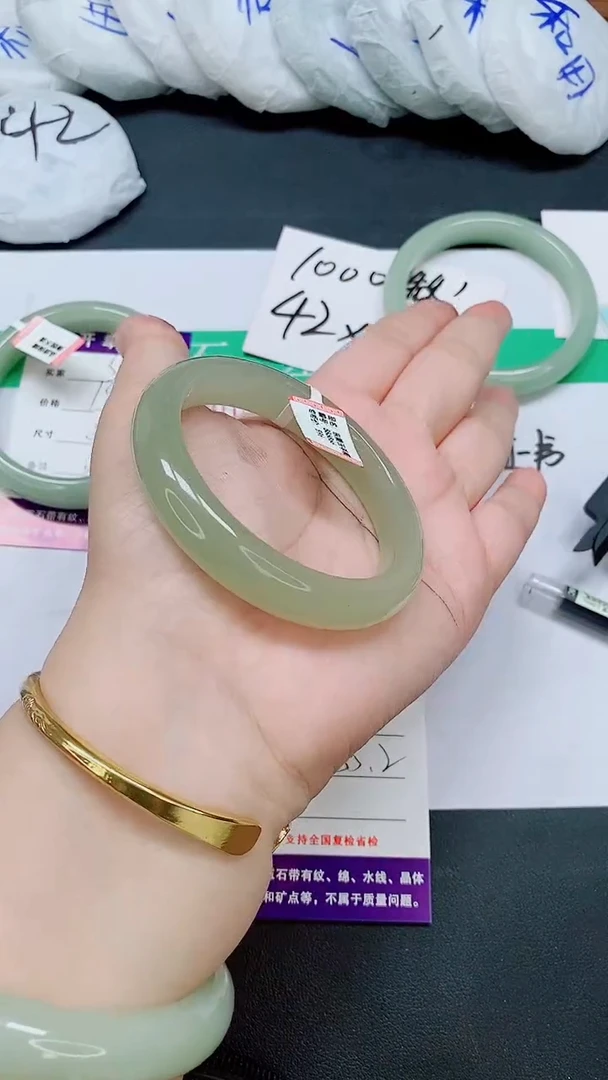 未镶嵌手镯石英质玉53/55-56
