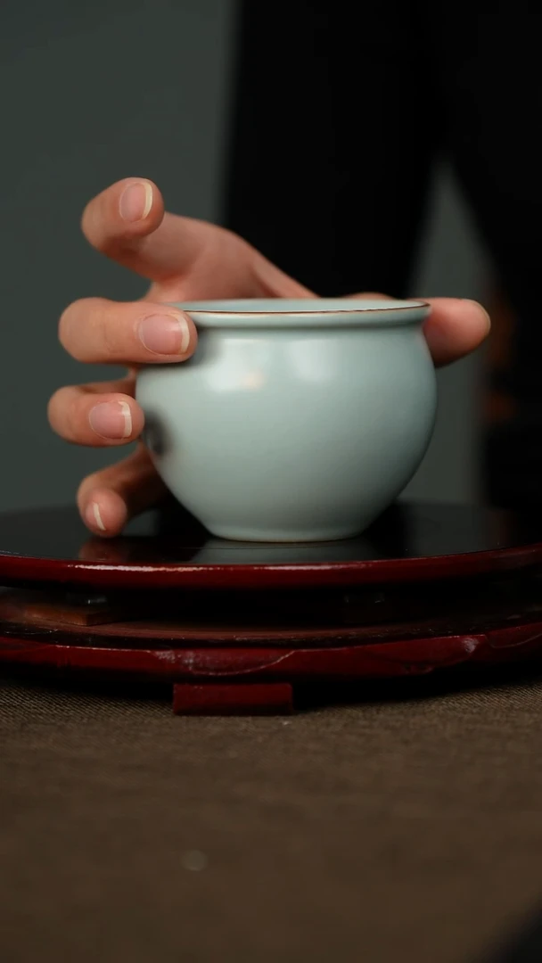 微微瑕 鸡缸杯 无底款