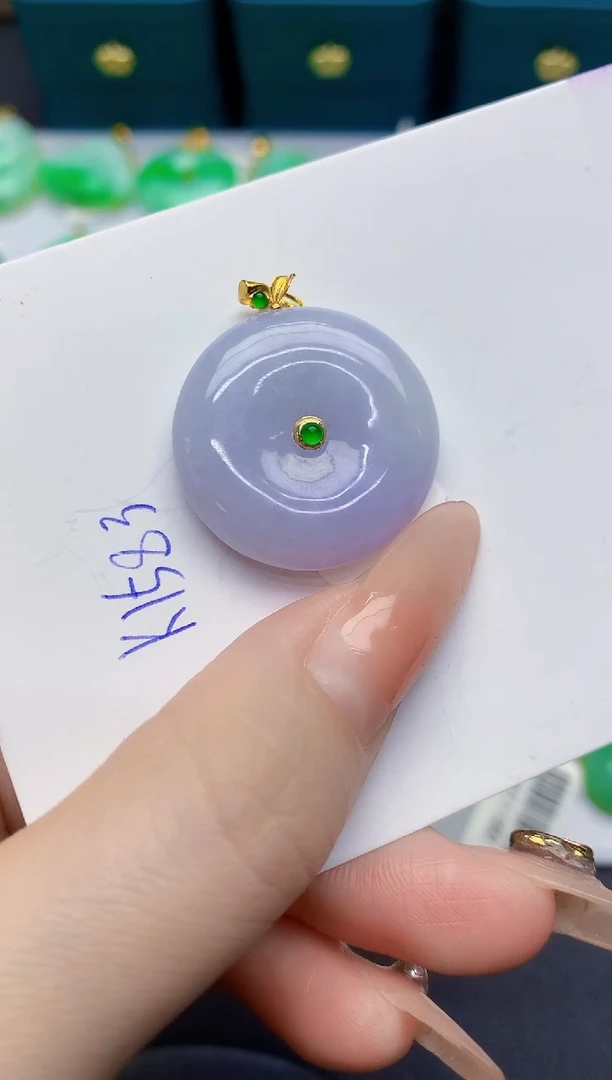 颈饰18K金镶嵌翡翠缅甸天然翡翠A货