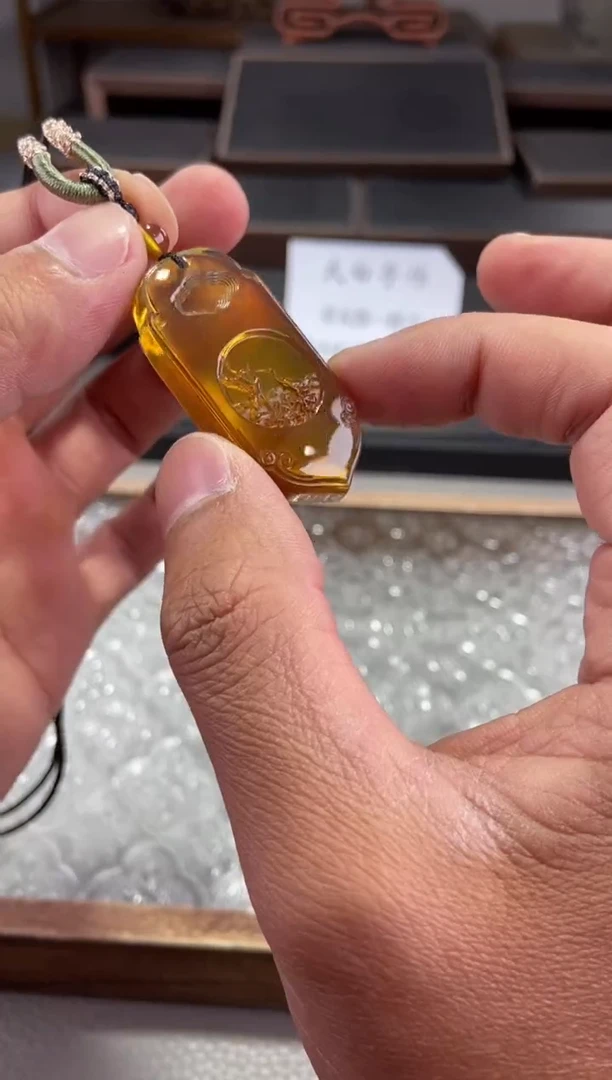 琥珀颈饰未镶嵌仙鹤吊坠