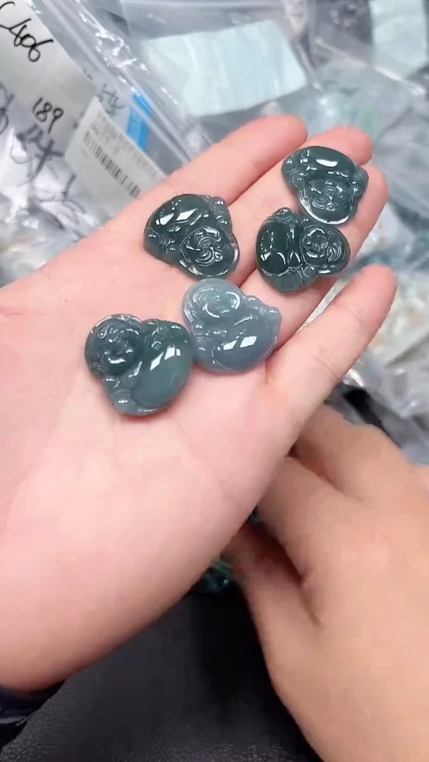 翡翠未镶嵌颈饰003