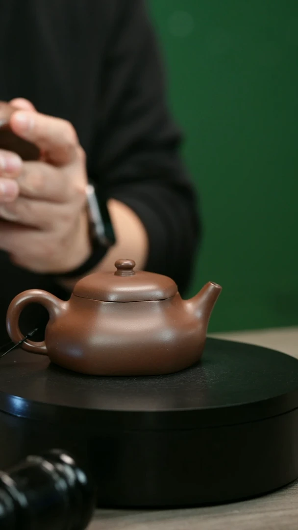 茶壶紫砂江****发H2104赵信军光素六方静乐