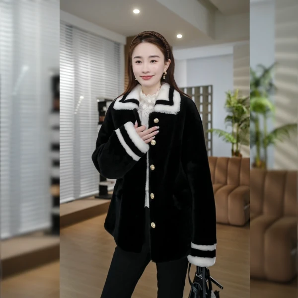 HELA AOMI “黑糖布丁”羊毛革撞色翻领小金扣短款皮草CY5DC29434