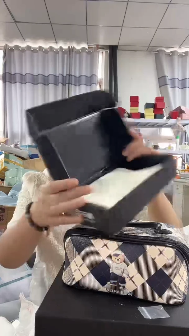 牦牛剖层皮革琪琪女包超好看发图片款
