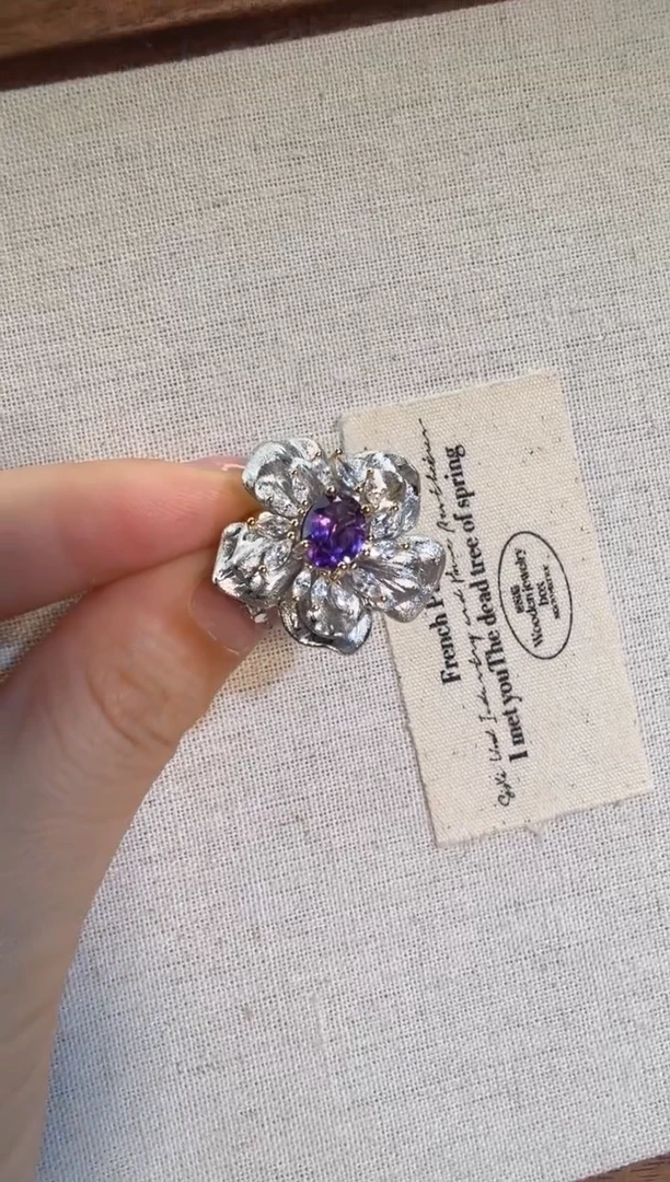 【闪购商品】水晶戒指银S925镶嵌紫水晶繁花