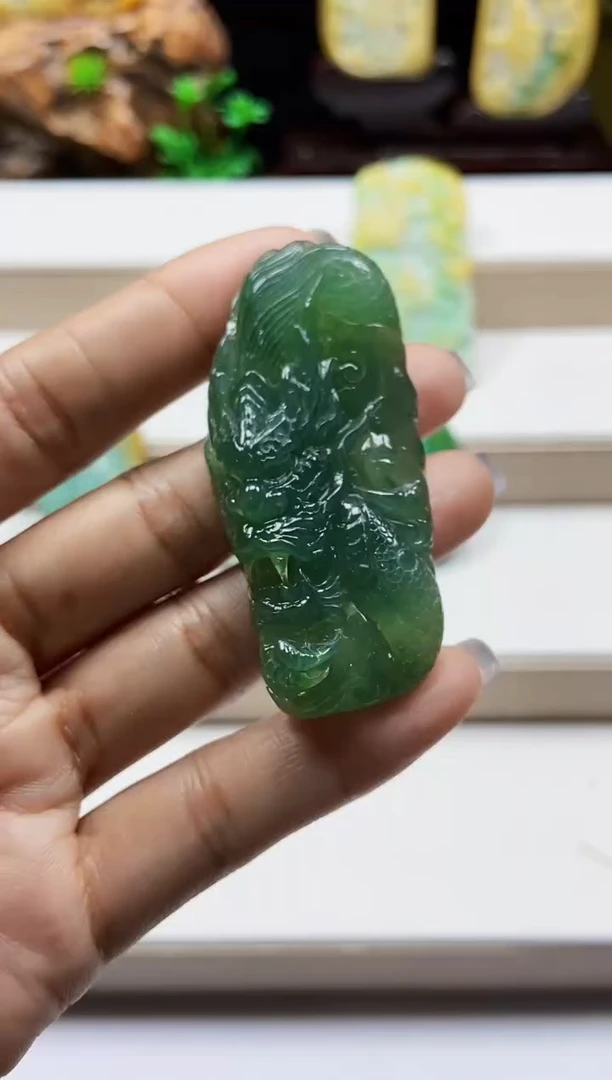 颈饰未镶嵌翡翠翡翠A货