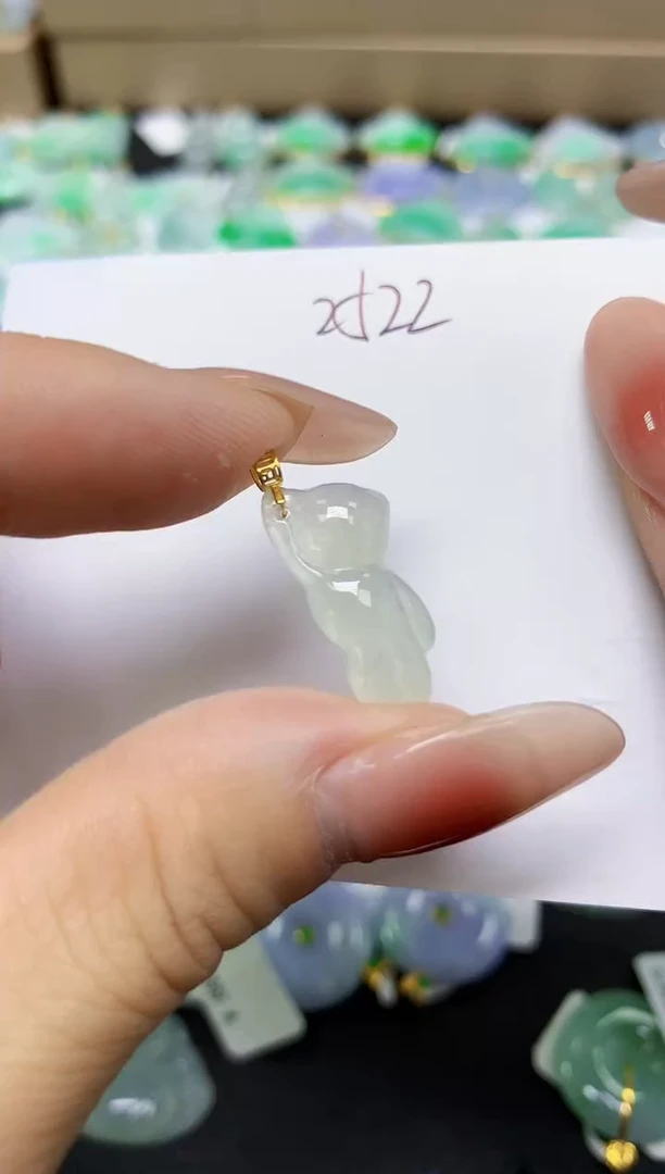 翡翠未镶嵌颈饰 天然缅甸翡翠A货