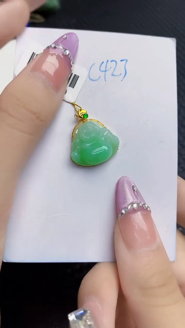 翡翠18K金镶嵌颈饰缅甸天然翡翠A货