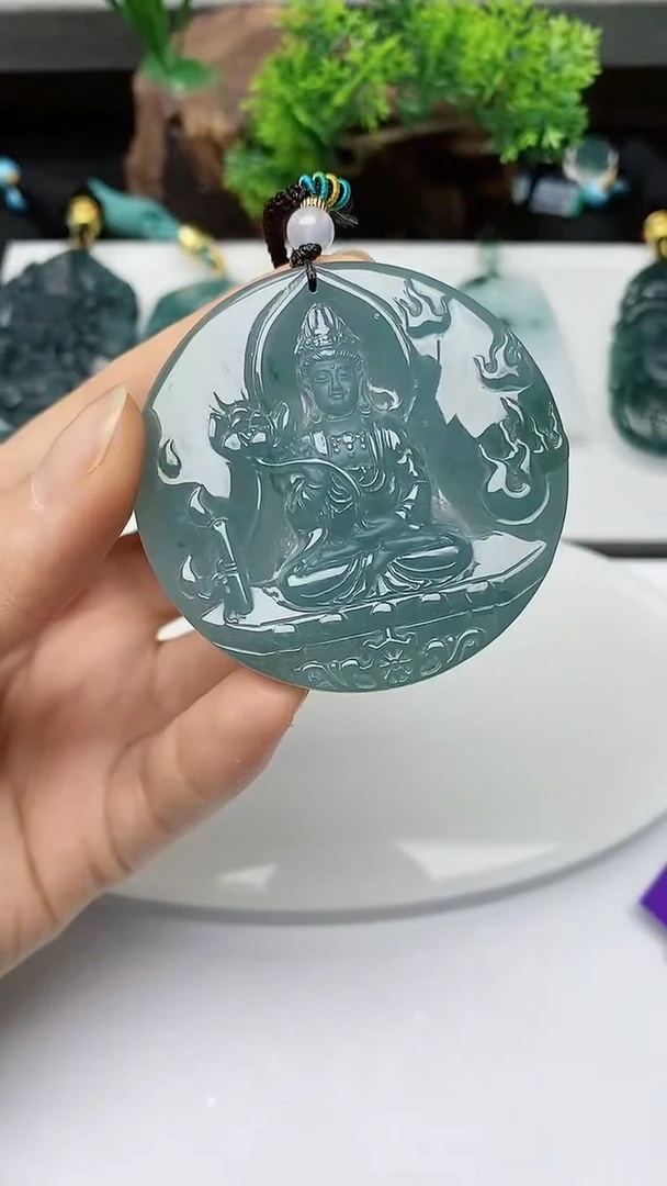 【闪购商品】翡翠颈饰未镶嵌