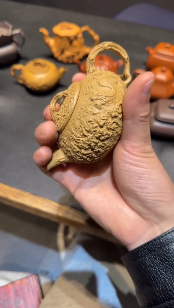 茶壶紫砂尚隐龙供春 黄金段