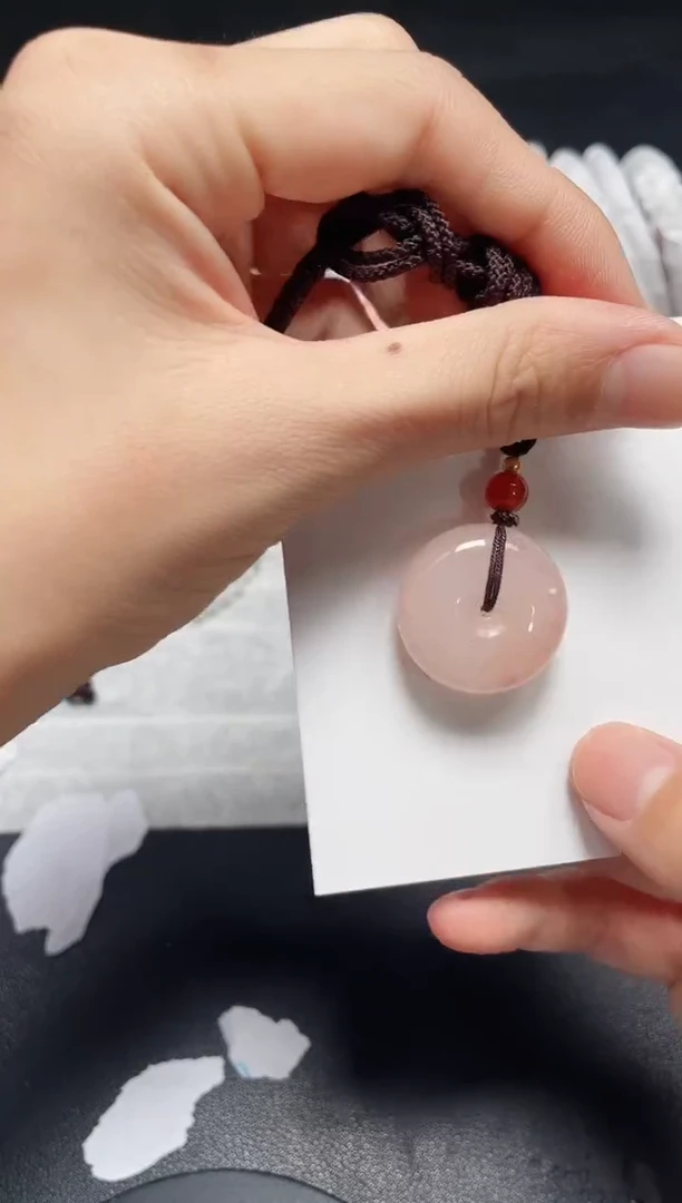 【闪购商品】石英质玉吊坠未镶嵌桃花平安扣