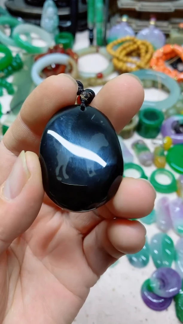 【闪购商品】22直播间的实时画面