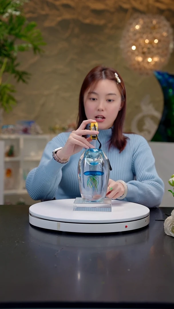 摆件宝石蓝水母香薰瓶+底座