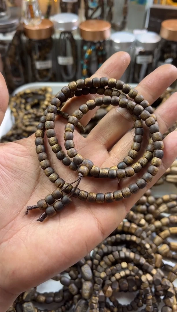 【闪购商品】沉香手串卡6 绿奇楠鼓珠多圈 多样性发其一