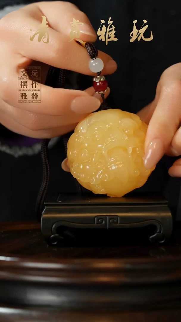 玉《醒狮貔貅》手把件摆件