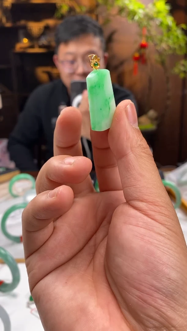 吊坠(不含链)未镶嵌翡翠k00262