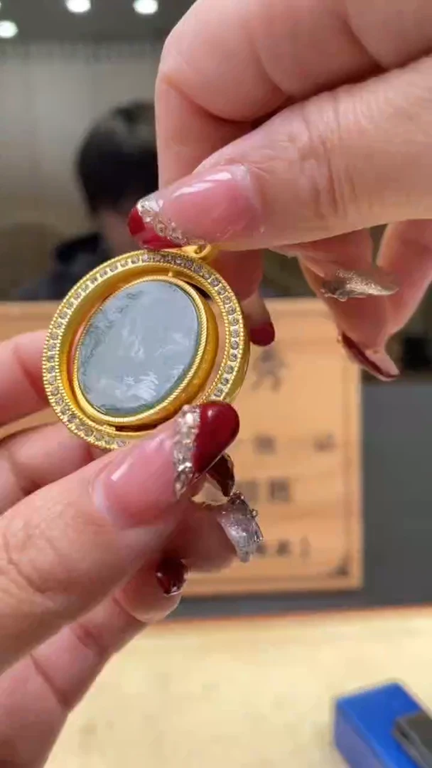 【闪购商品】翡翠颈饰未镶嵌      *4