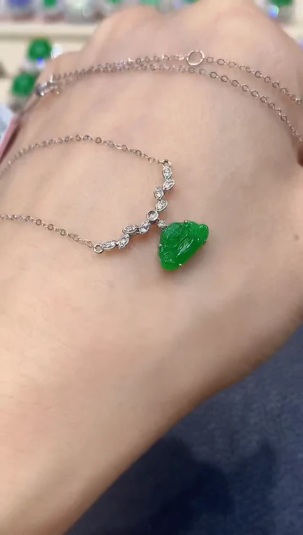 套链18K金镶嵌翡翠A5