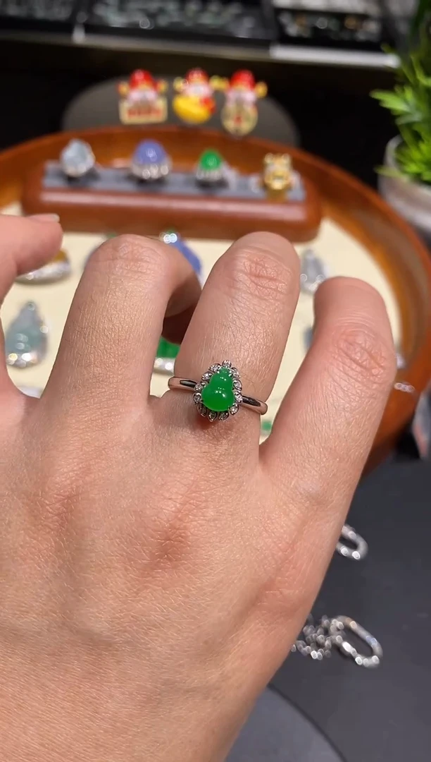 【闪购商品】翡翠戒指18K金镶嵌戒指