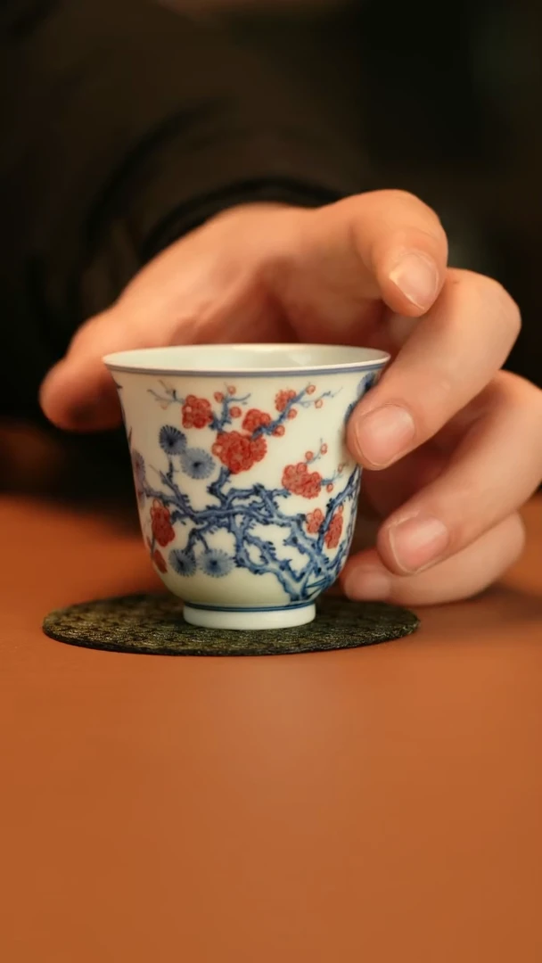 【闪购商品】林泉风月青花釉里红品茗杯
