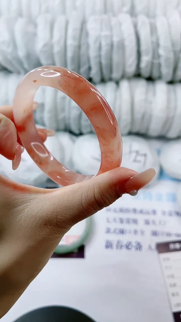 【闪购商品】石英质玉手镯未镶嵌0330379063-多样性发货