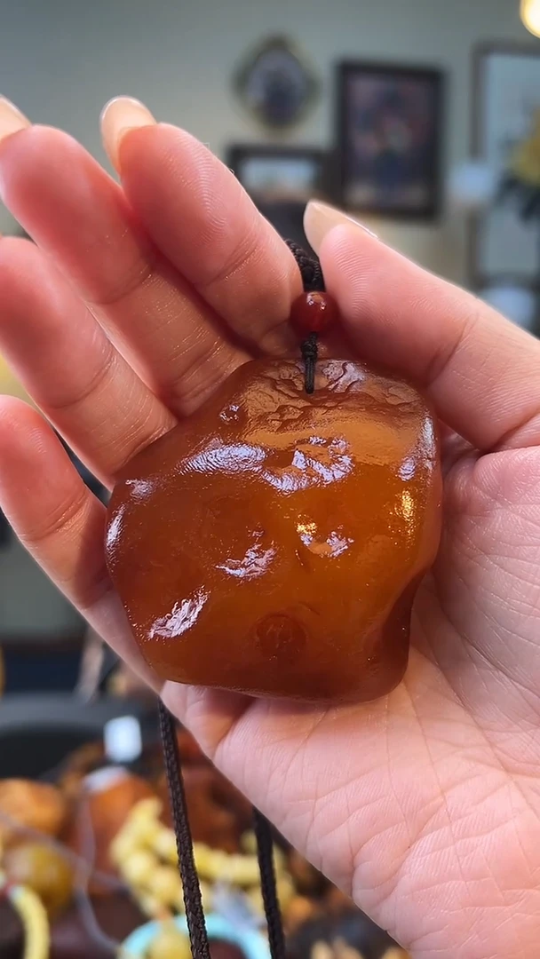 琥珀颈饰未镶嵌吊坠