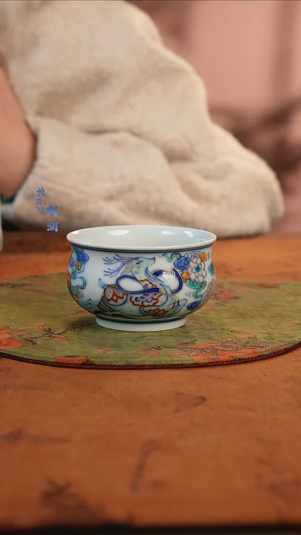 【闪购商品】玗琪轩柴窑斗彩九色鹿杯